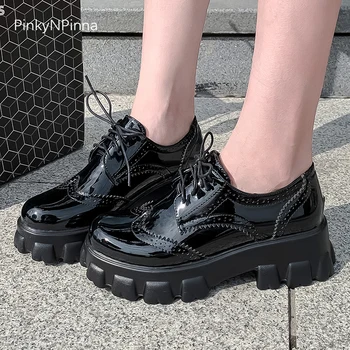 

new patent leather platform thick bottom fashion brogues female cross tied hollow short plush mesh large size casual shoes women
