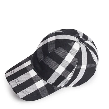 

Free shipping 2019Spring and autumn new plaid baseball cap, men and women outdoor casual cap, Korean fashion hat