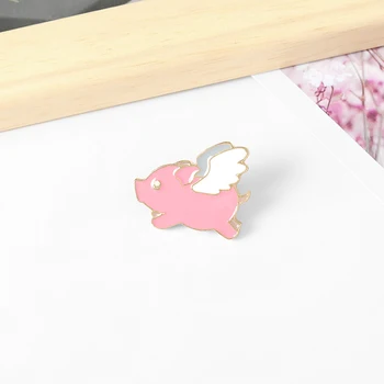 

Pink Girl Cute cartoon pig with wings brooch Personality pin badge enamel backpack lapel pin hat jewelry gift for children"s