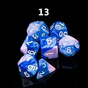 7 шт./лот многогранные кости из смолы D& d D4 D6 D8 D10 D% D12 D20 многогранные игры TRPG набор кубик для настольной игры Вечерние игры - Цвет: 13