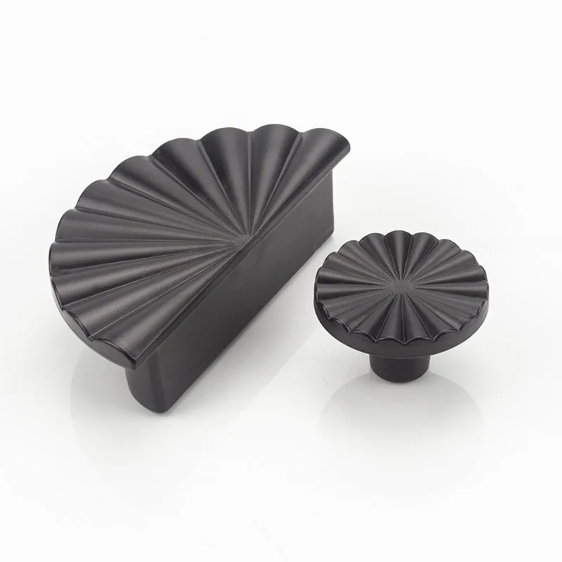 Sunflower Plastic Handle Nordic Light Luxury Cabinet TV Cabinet Handle Modern Simple Golden Wardrobe Door Creative,furniture handles,kitchen door handles