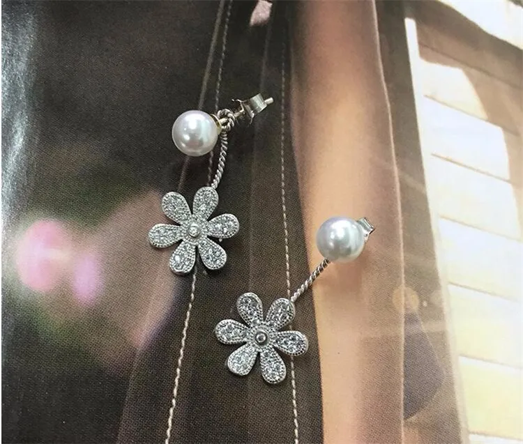 9496392864_1966409281