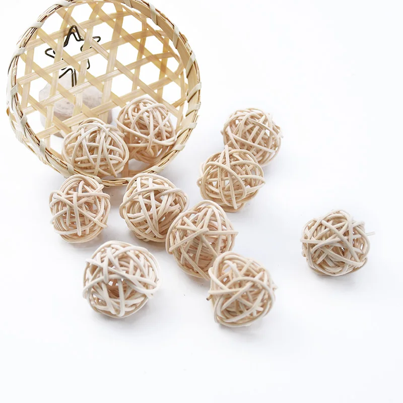 thumbnail image 1 of 10 piezas de corona de flores decorativas de paja artificial para boda, decoración navideña para el hogar, bola de ratán, accesorios colgantes para cortinas DIY, 1 of 5