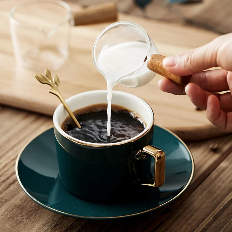 Mini tazza di latte di vetro tazza di brocca di latte di caffè tazza di  salsa di brocca di latte di vetro piccolo con manico in legno piatto di  condimento per barche