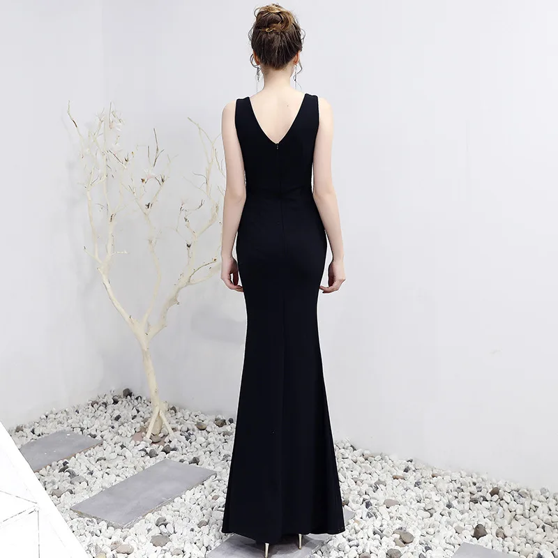 Черный Глубокий v-образный вырез Cheongsam Современные вечерние платья Qi Pao для Женщин Китайское вечернее китайское платье-Ципао Акция Женская Роба в восточном стиле Одежда