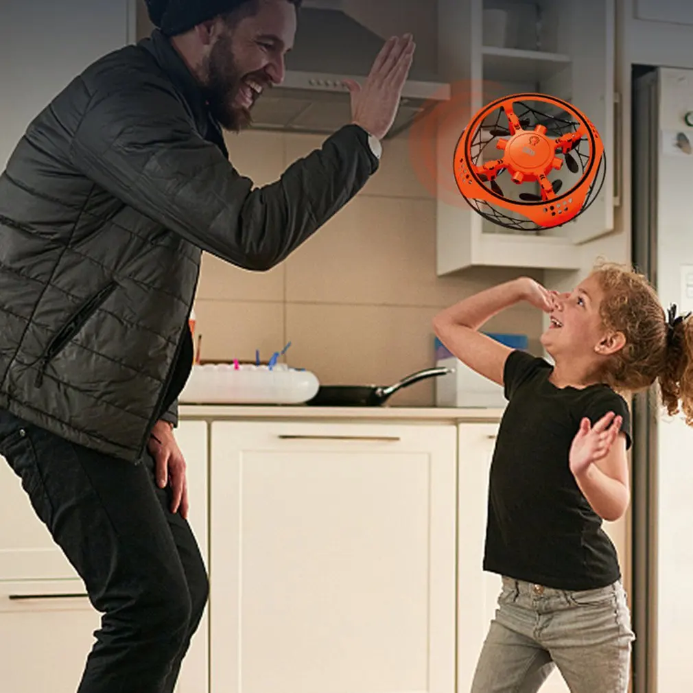 НЛО датчик жестов самолет Интеллектуальный подвесной игрушечный беспилотник Мини четыре оси мальчик игрушки флэш летающий диск Детский подарок игрушки на открытом воздухе