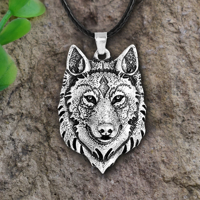 1pcs Wolf Head Necklace Pendant Animal Power Norse Viking Amulet Necklaces Pendants Men Women Gift Jewelry