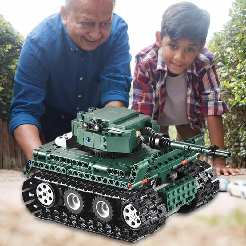 

2.4G RC Tank Military Soldier Weapon Building Block Puzzle Toy Structural Stability High Torque Power Pack Children Kid Gift