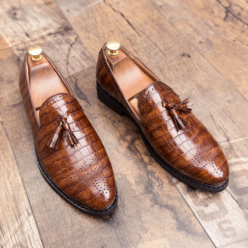 

Luxury New Brand Casual Oxford Shoes Men Wedding Sneakers Classic Stylish Tassel Fashion Shoes Large Size 48 Men Formal Sneakers