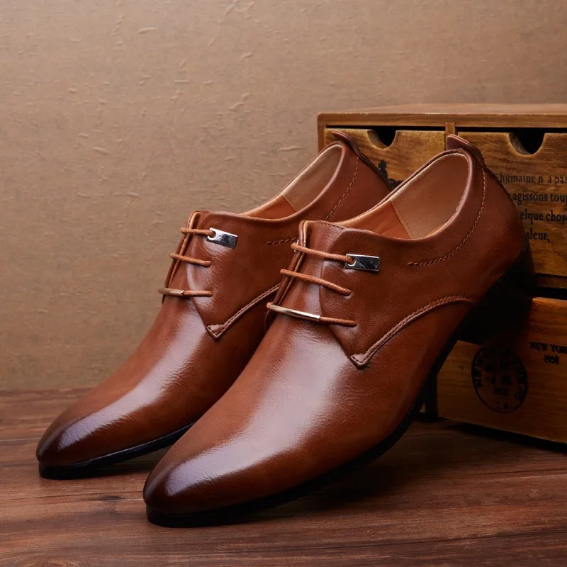 Мужской деловой официальный модельные туфли; мужские кожаные туфли-оксфорды; Мужская обувь с острым носком на шнуровке в британском стиле; цвет коричневый, черный; большие размеры 38-46