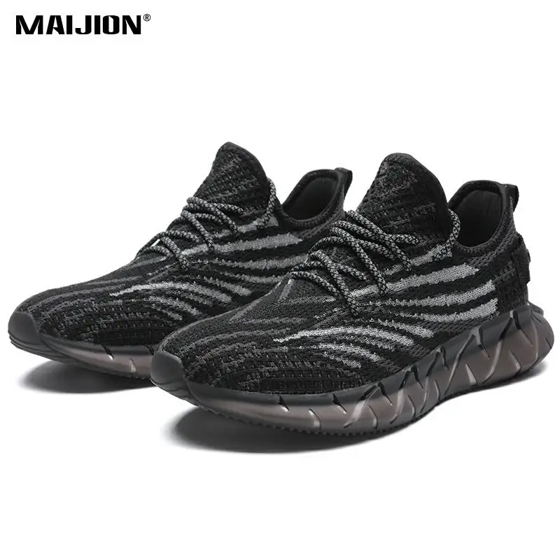 

Causal Lace-Up Mans Running Shoes Summer Non Slip Light Breathable Sneakers Fashion High Quality Sports Shoes