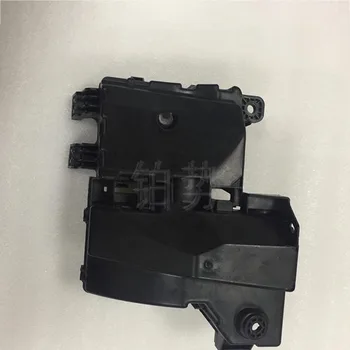

Car Ultrasonic motor cover 2015-Nis sanV enu es T70 T90 2.0L CVT 1.6L machine compartment relay box upper cover fuse box shell