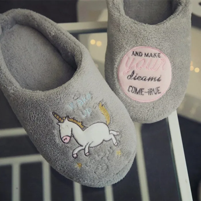 

Cartoon Unicorn Soft Stuffed Animals Horse Shoes Winter Keep Warm Creative Couple Different A B Foot Home Plush Women Slippers
