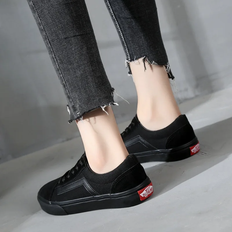 vans pure black