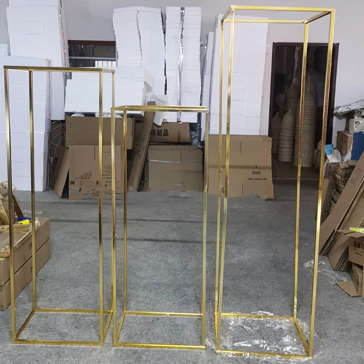 

3pcs/set)Wholesale Price Wedding Decoration Gold Stainless Steel Wedding Mesh Backdrop AB919