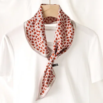 

2020 Top Women Adult Animal Novelty 60cm-80cm Winter Hijab New Korean Version Small Silk Scarves Bandana Pashmina Foulard