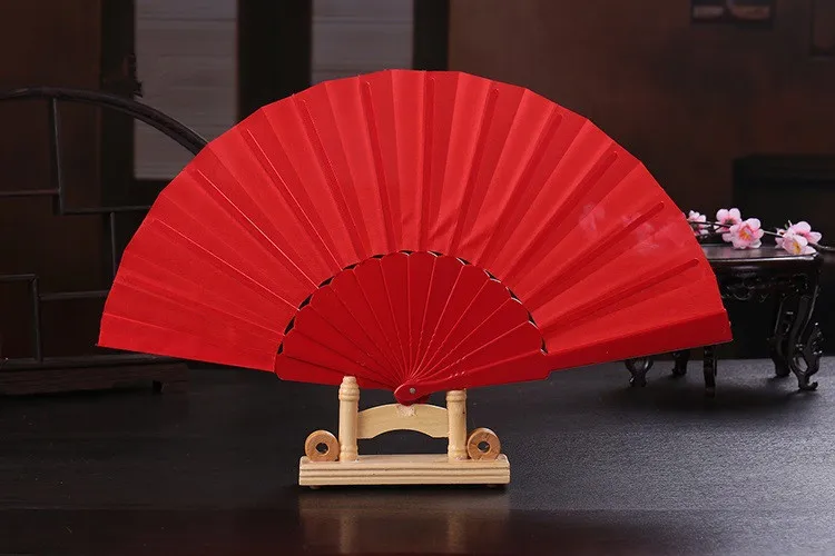 1pc Red Fan Украшение комнаты подарок ремесло бамбуковые руки держать складной веер вечерние свадебные принадлежности - Цвет: 1pc Red Fan