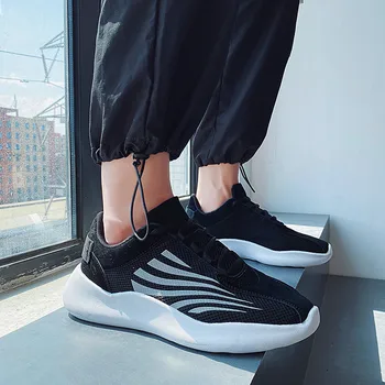 

Outdoor men's jogging shoes high-quality lace-up cushioning sports shoes breathable blade casual shoes New reflective tide shoes