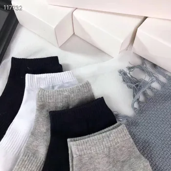 

2020 Summer New Style Young Fashion Crew Socks Combed Cotton Men And Women Celebrity