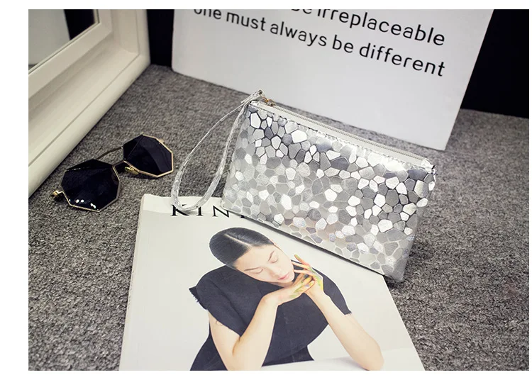 8871418686_979647318