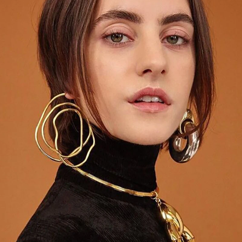 

Vintage Gold Color Hollow Circle Spiral Stud Earrings For Women Party Jewelry Fashion Irregular Geometric Statement Earrings