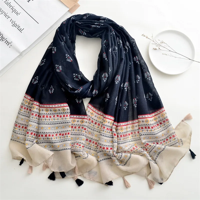 2023 Brand Designer Women Voile Scarf Aztec Lovely Floral Viscose Spring Autumn Shawl Wrap Hijab Lady Pashmina Foulard 180*90Cm brand designer women scarf luxury ocean anchor square shawl spring autumn wrap hijab lady pashmina foulard bandana snood 70 70cm