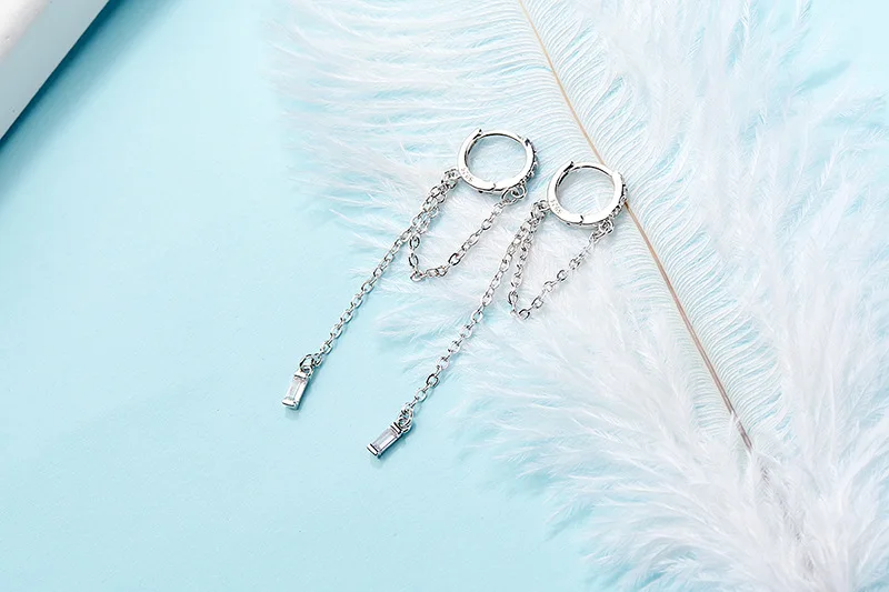 9883589481_1646359543