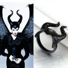 Punk Hip Hop estilo maléfica Angelina Jolie partido negro casco anillos exagerados Vintage anillo de cóctel de las mujeres al por mayor