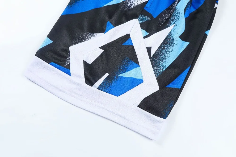 12229884964_2091383751