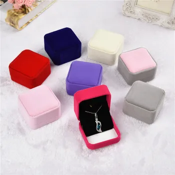 

1pcs 7x7x4cm Necklace Display Gift Velvet Box Wedding Jewelry Earrings Ring Jewelry Display Case Gift Boxes Multicolor