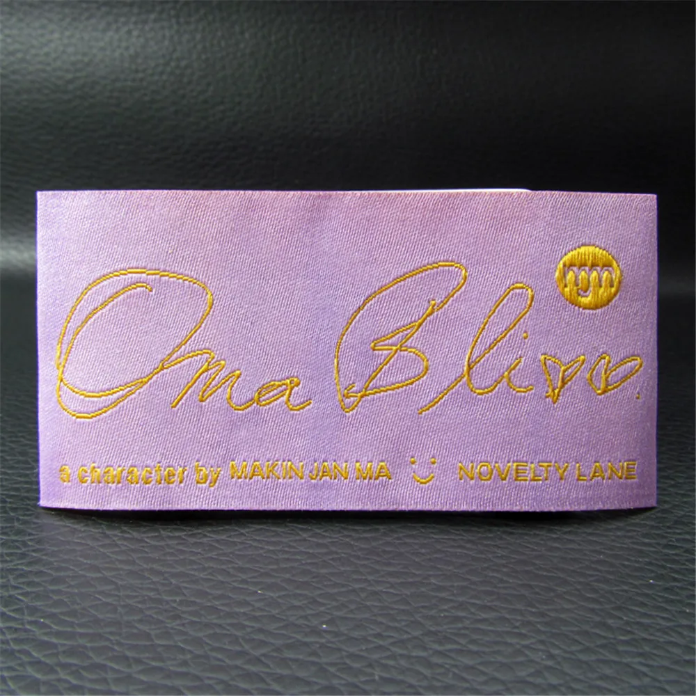 

Free Design Customized Gold Thread Embroidered Clothing Labels Custom Gold Sewing Garment Labels 1000pcs Tags