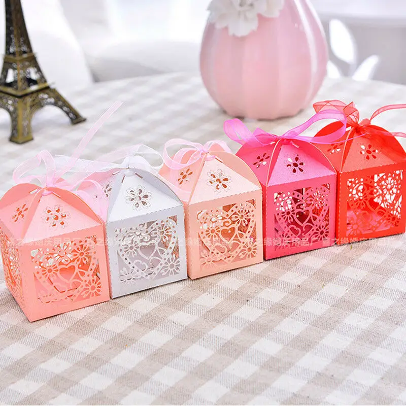 

New arrival 50PCS Love Heart Hollow out Laser Cut Candy Box Gift Boxes Ribbon Birth Party Favor Wedding Decoration