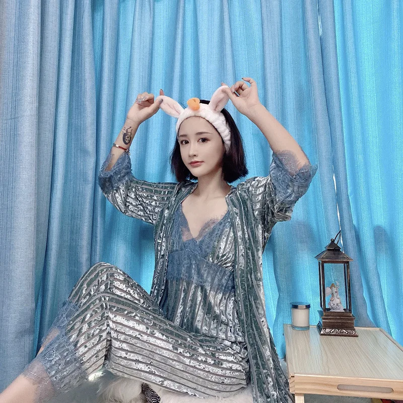 

Bathrobe set sexy lace pajamas female 4PCS home service with chest pad new gold velvet kimono robe warm comfortable pijamas