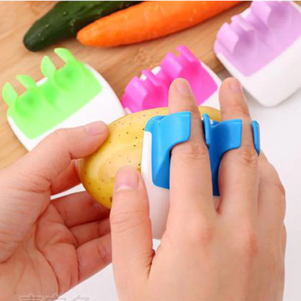 New 1 Creative Finger Held Palm Peeler Easy Hold Kitchen Gadgets Vegetable Fruit Slicer Peeler Durable Kitchen Accessories