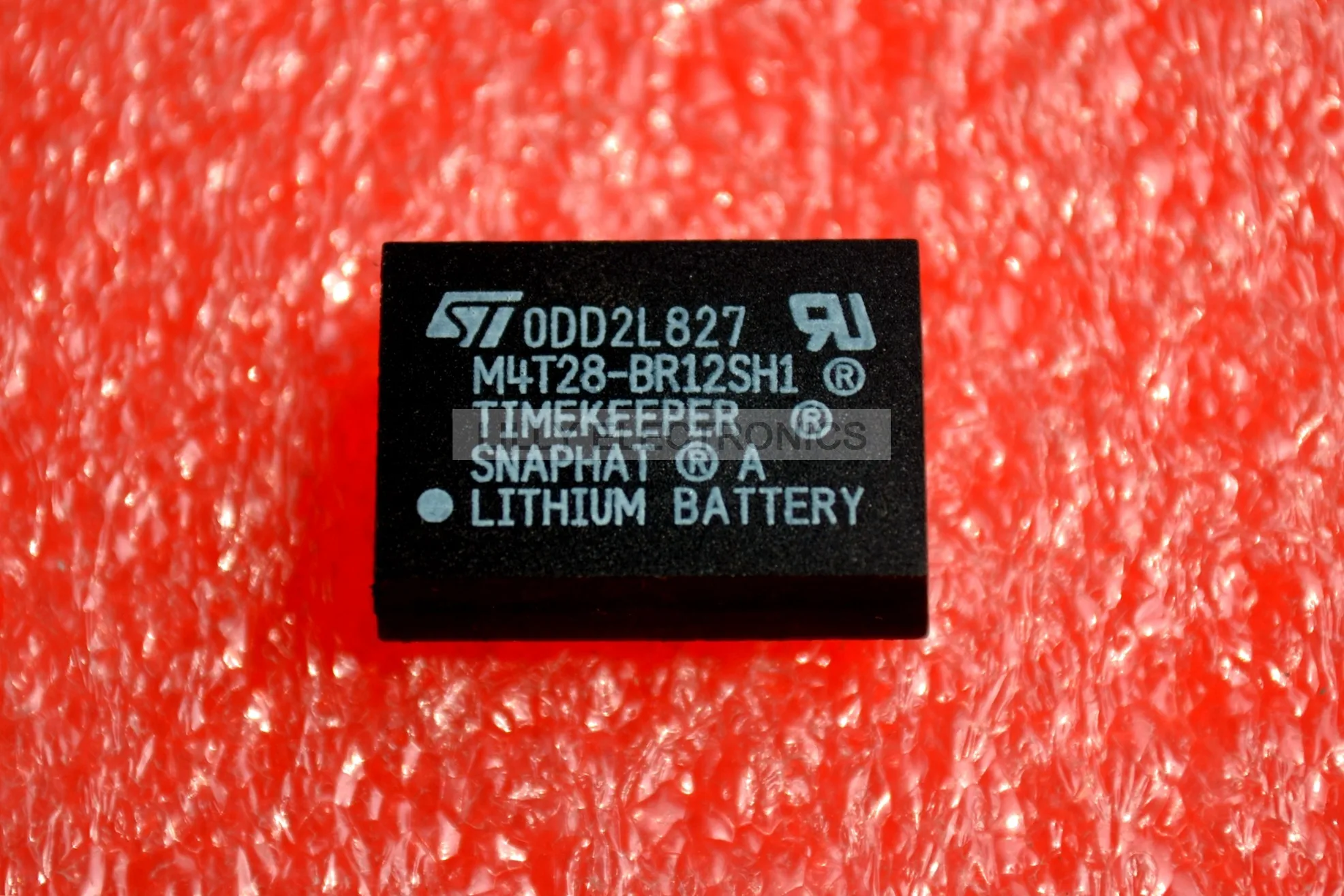 100% New&amporiginal M4T28-BR12SH1 IC |