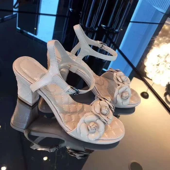 

High Quality Summer Flower Appliques Women Genuine Leather Sandals 2020 Runway Round Toe High Heels Shoes Ladies Party Pumps