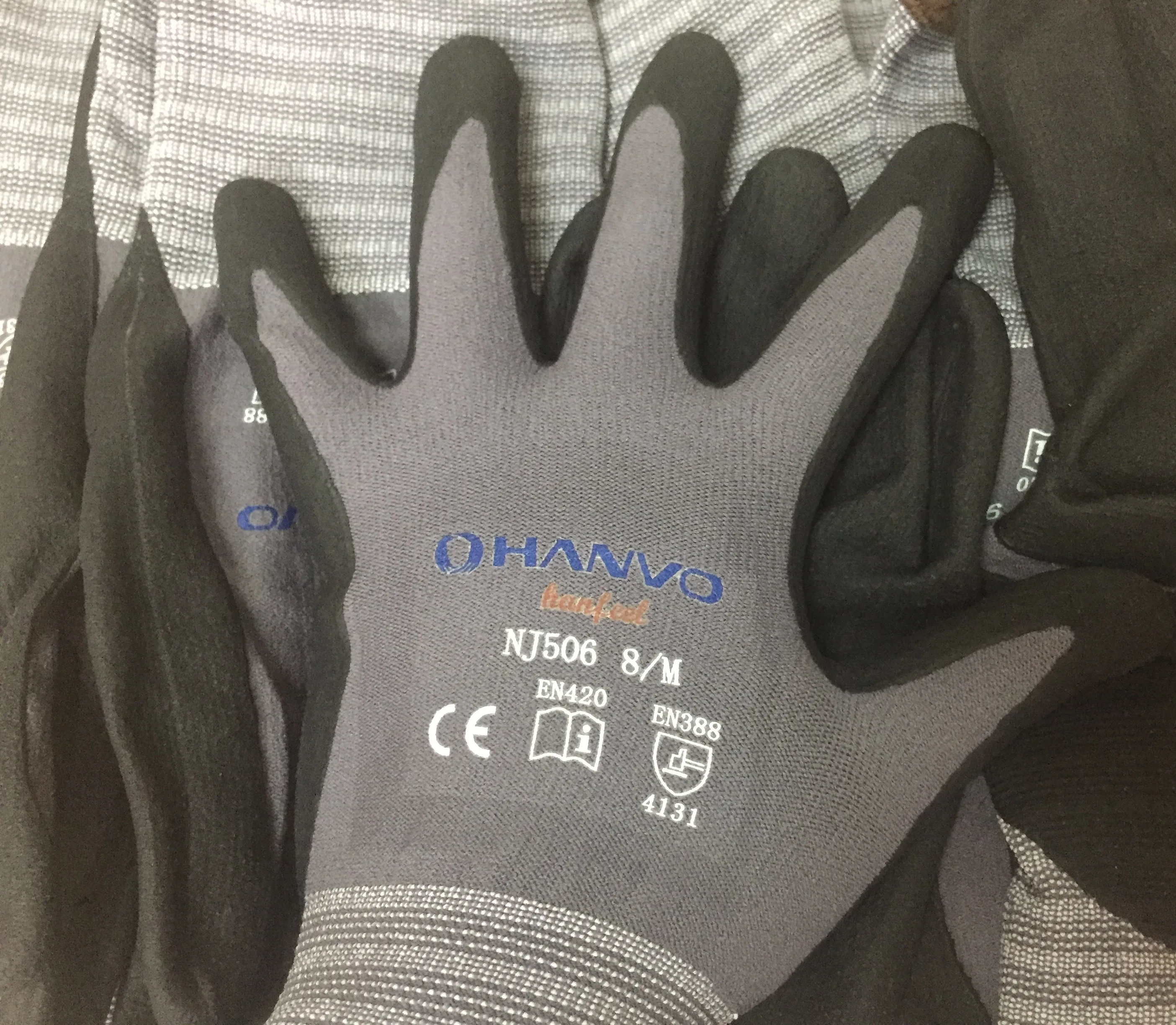 ��Ʈ�� �۾� �尩, ����� ���� �÷��� CE 4131, ������ ���Ϸ� ���ǵ��� ���� �尩, ���� ����ũ�� �� ���� ����, 2 ��