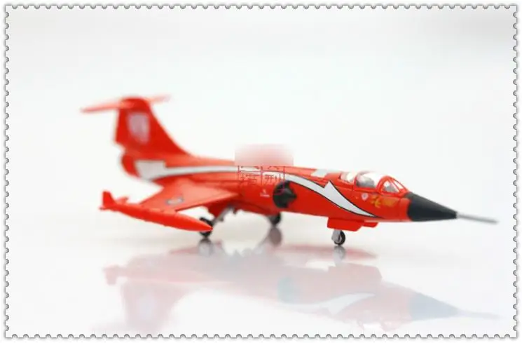 Herpa Wings канадские воздушные силы Lockheed CF-104 421th эскадрон 1/200 литой самолет