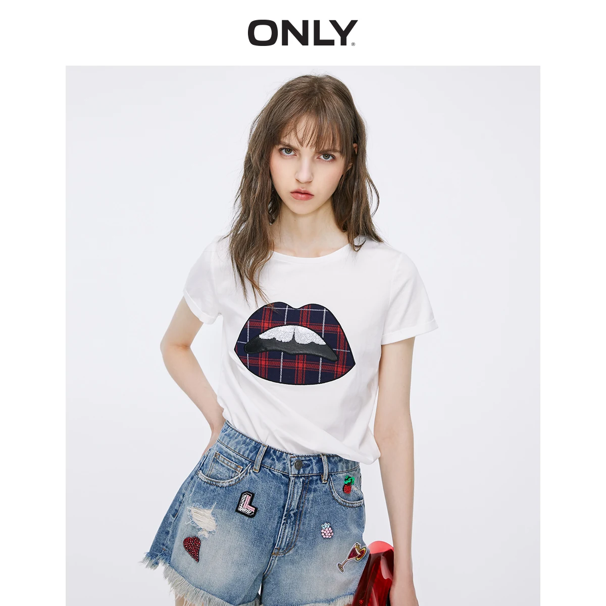 

ONLY Women's 100% Cotton Embroidered Patch Rolled Short-sleeved T-shirt | 119201631