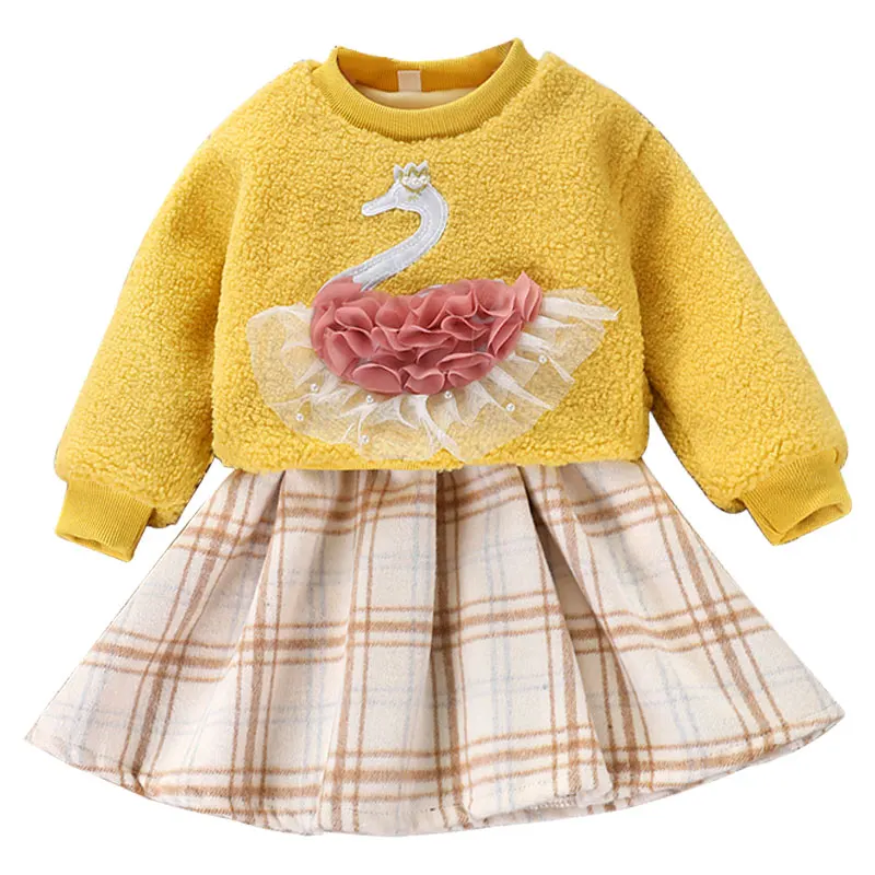 Новинка; осеннее платье-свитер для маленьких девочек; милые детские свободные платья в клетку с длинными рукавами и принтом животных из мультфильмов в стиле пэчворк