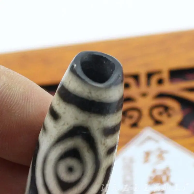 Natural Tibet Agate Chalcedony Longans Tibet Beads Pendant 1369 Eye Pure Tibet Beads Genuine Longans
