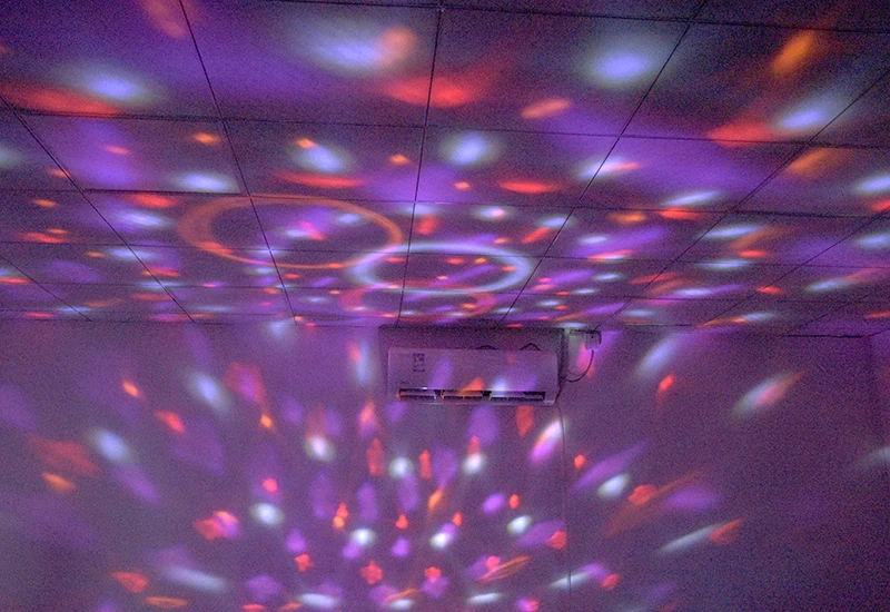 Светодиодный светильник для дискотеки, сценический светильник s DJ, диско-шар, звуковая активация, лазерный проектор, эффект, светильник, музыка, для рождественской вечеринки, дня рождения