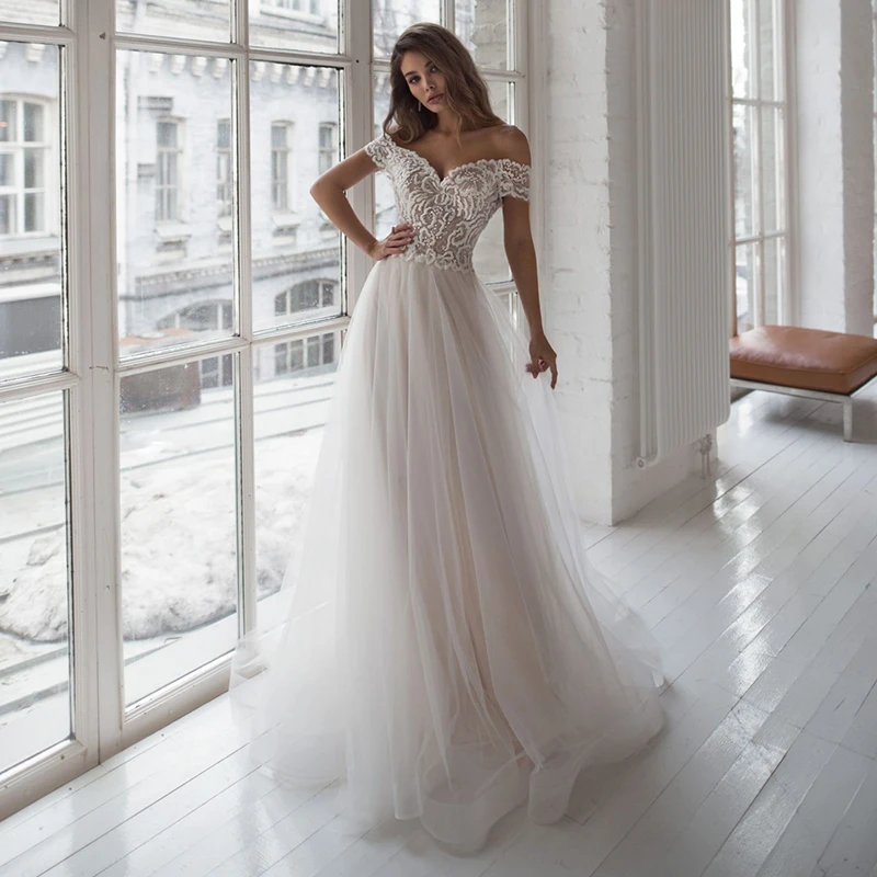 

Off-thes-shoulder A-line Wedding Gowns 2020 Sexy Sweetheart Applique Sweep Train Tulle Bridal Dresses Custom Made