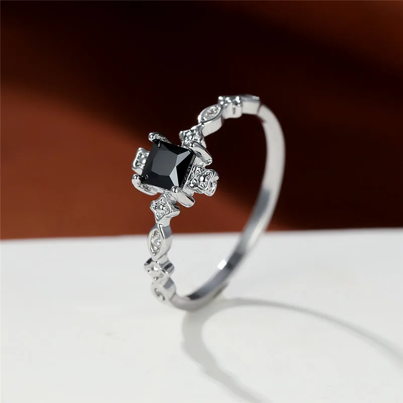 Vintage Male Female Black Zircon Ring Square Crystal Small Stone Wedding Ring Trendy Silver Color Engagement Rings For Women Men