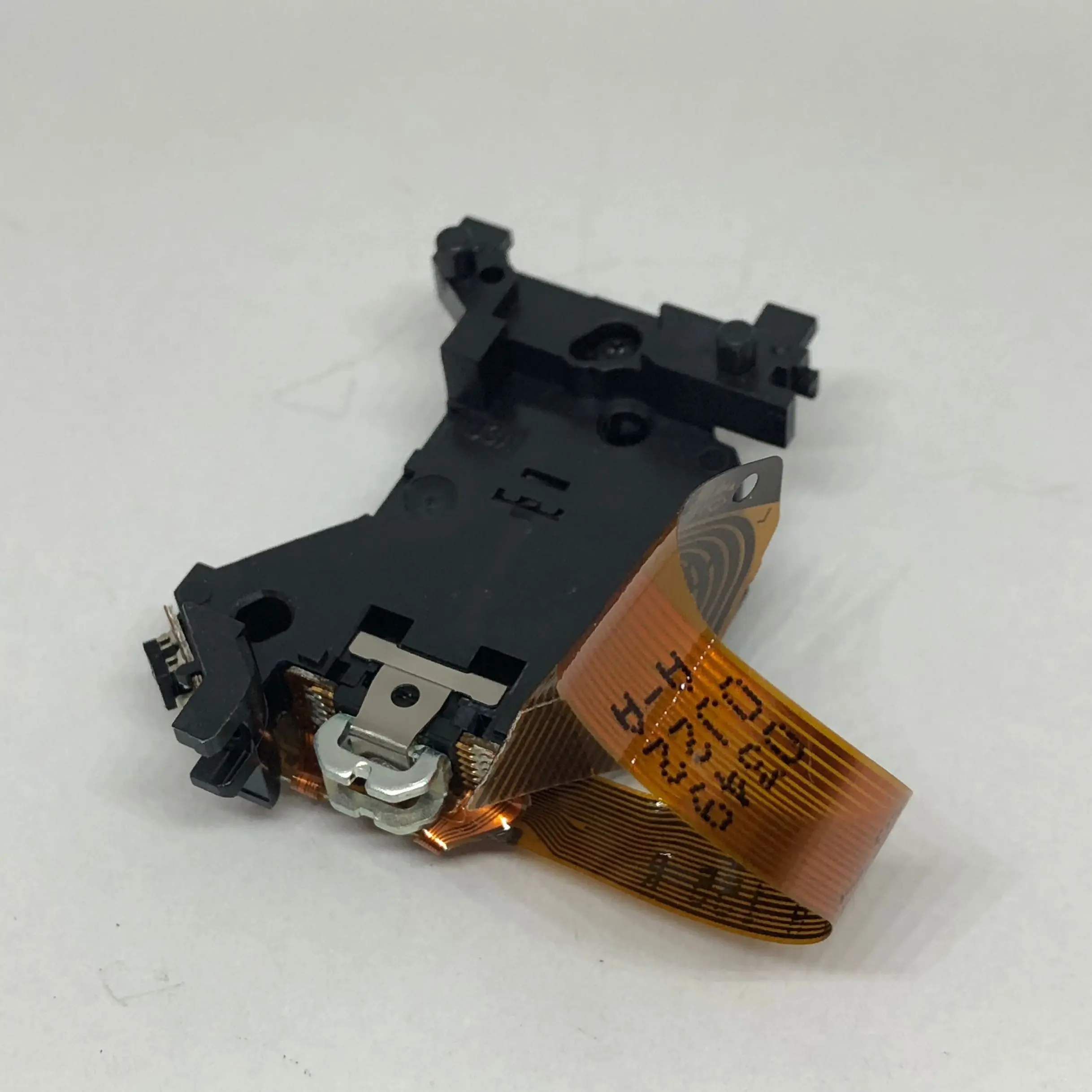 Радиоприемник RAE0155 RAE0155Z E155 новый радиоприемник CD диск с оптической головкой IC и