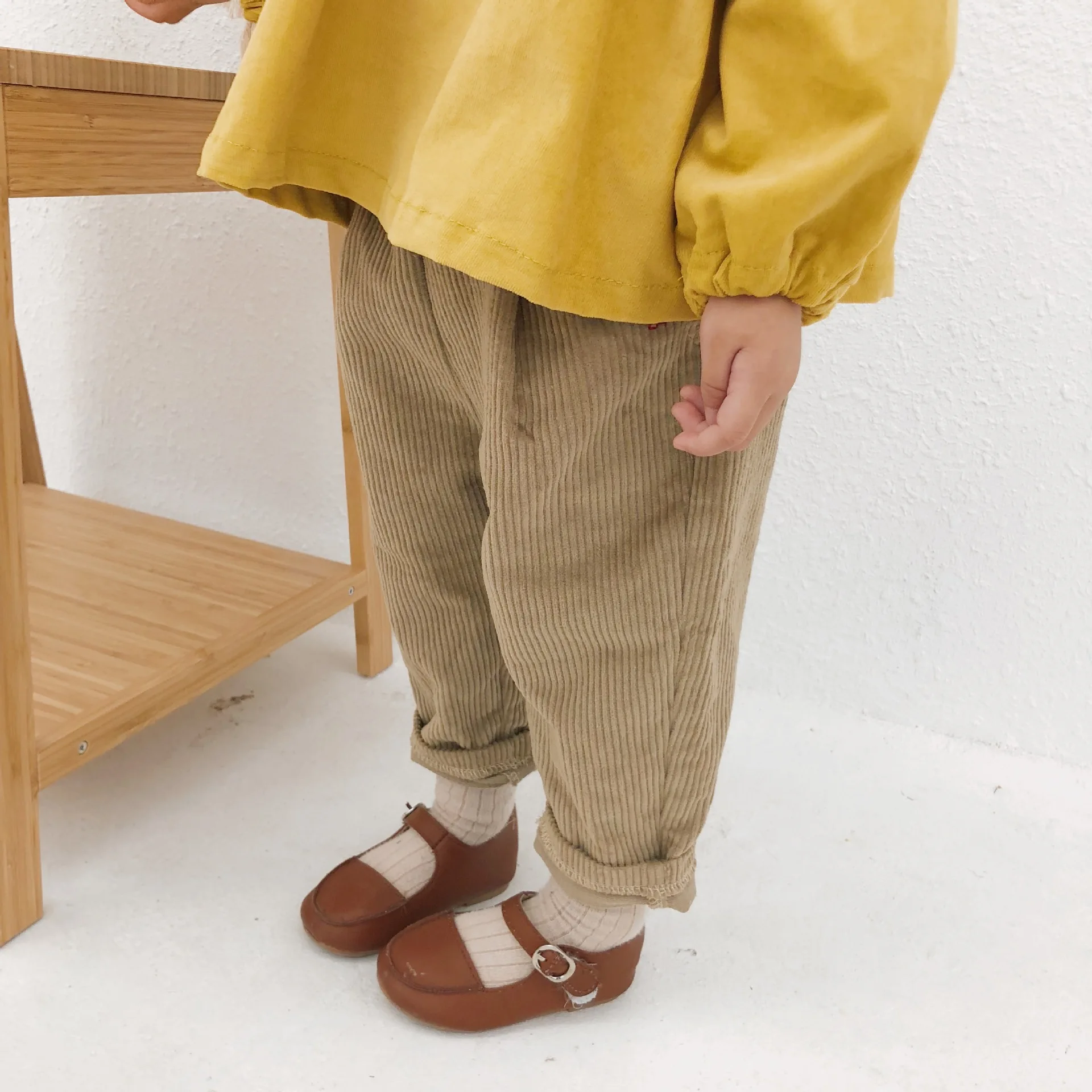 

Girls' Corduroy Trousers 1-3 Children Spring Clothing Casual Pants Spring And Autumn Infant Shorts 2-5 Two-Year-Old Baby Girls P