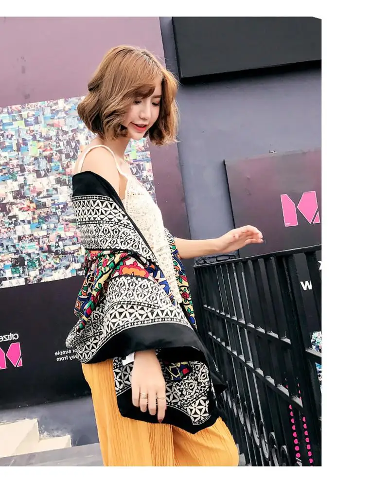 4426732345_590449100