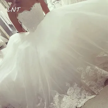 

Sleeveless Princess Wedding Dresses with Lace Trim Sweetheart Bridal Dresses with Beaded Lace Bodice
