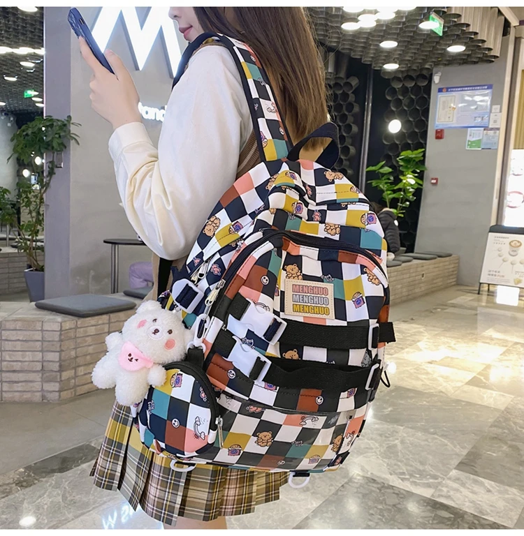 Nwe Fashion Stitching Contrast Color Women's Backpack Large Capacity Travel Backpack Suitable For Young Students Cute Schoolbag