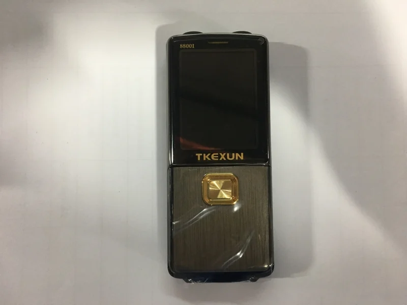 Телефон TKEXUN 8800i с откидной крышкой, две sim-камеры, MP3, MP4, двойной фонарик, настоящая вибрация, волшебный голос, 2,4 дюймов, роскошный сотовый телефон - Цвет: Черный